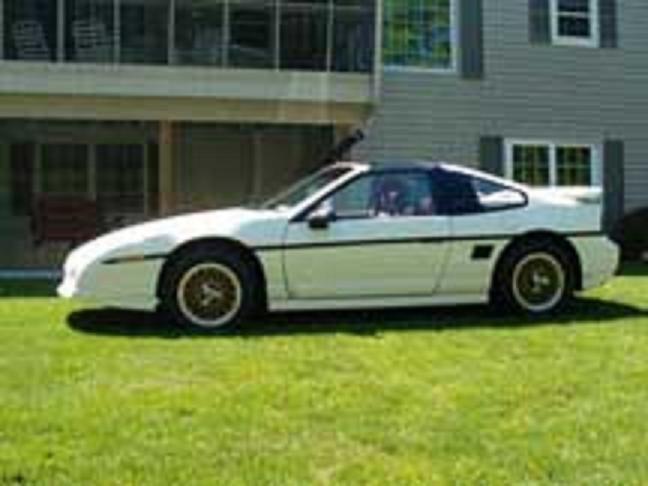 Fiero Pegasus Logo - New England Fiero Association