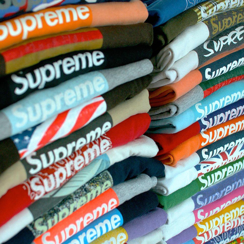 International Supreme Box Logo - Bond International | Chris Aylen