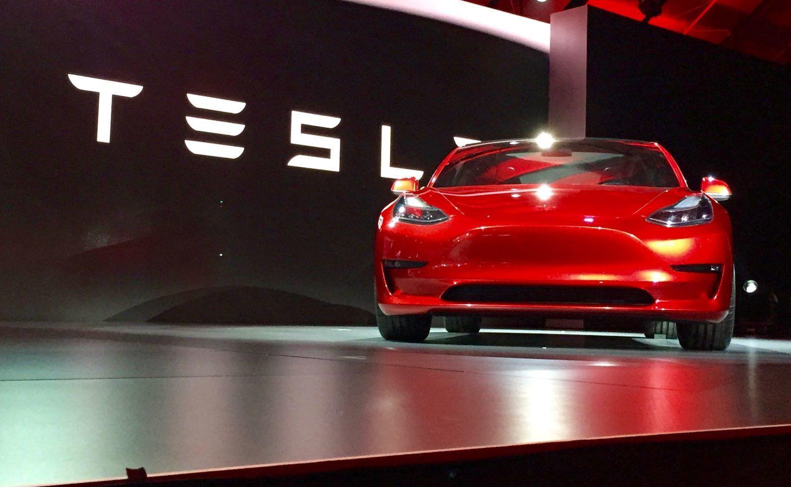 Tesla Model 3 Logo - tesla-logo-badge-red-model-3 - TESLARATI.com