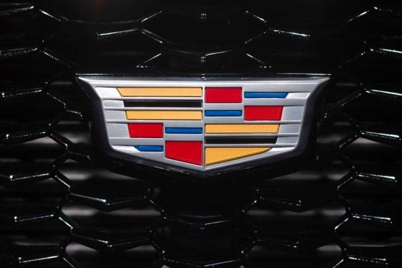 Big Cadillac Logo - Cadillac brand will return to Michigan from New York