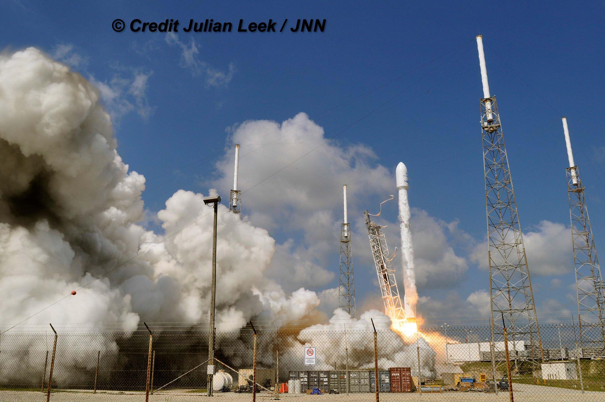 SpaceX Eutelsat 117 Mission Logo - EUTELSAT 117 West B Archives - Universe Today