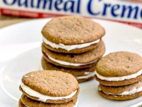 Oatmeal Creme Pies Logo - The Best Oatmeal Cream Pies | For Die-Hard Little Debbie Fans
