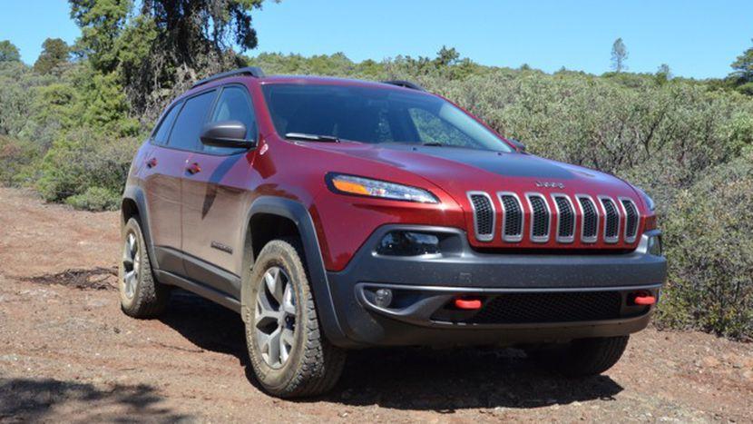 Jeep Cherokee 4x4 Logo - 2014 Jeep Cherokee Trailhawk 4x4 review: Jeep's smallest goes where ...