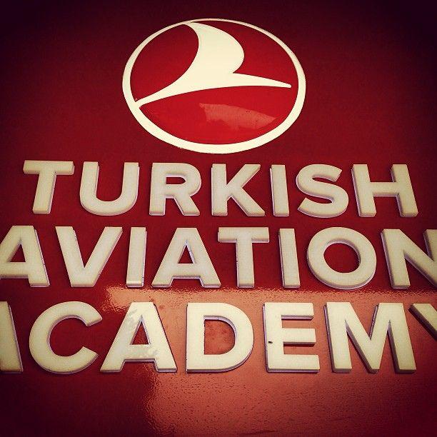 White Red Airline Logo - Turkish Airlines Aviation Academy @ Istanbul #turkish #tur… | Flickr