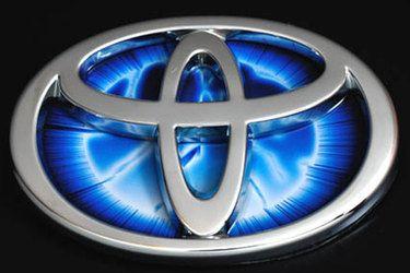 Blue Toyota Logo - TOYOTA iQ JDM HEAT BLUE E TOYOTA LOGO REAR CHROME EMBLEM KGJ10 NGJ10 ...