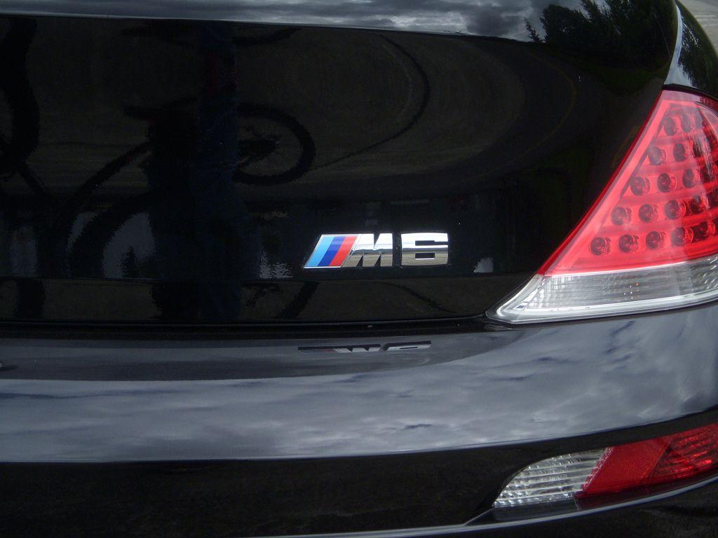 BMW M6 Logo - BMW M6 tail light logo