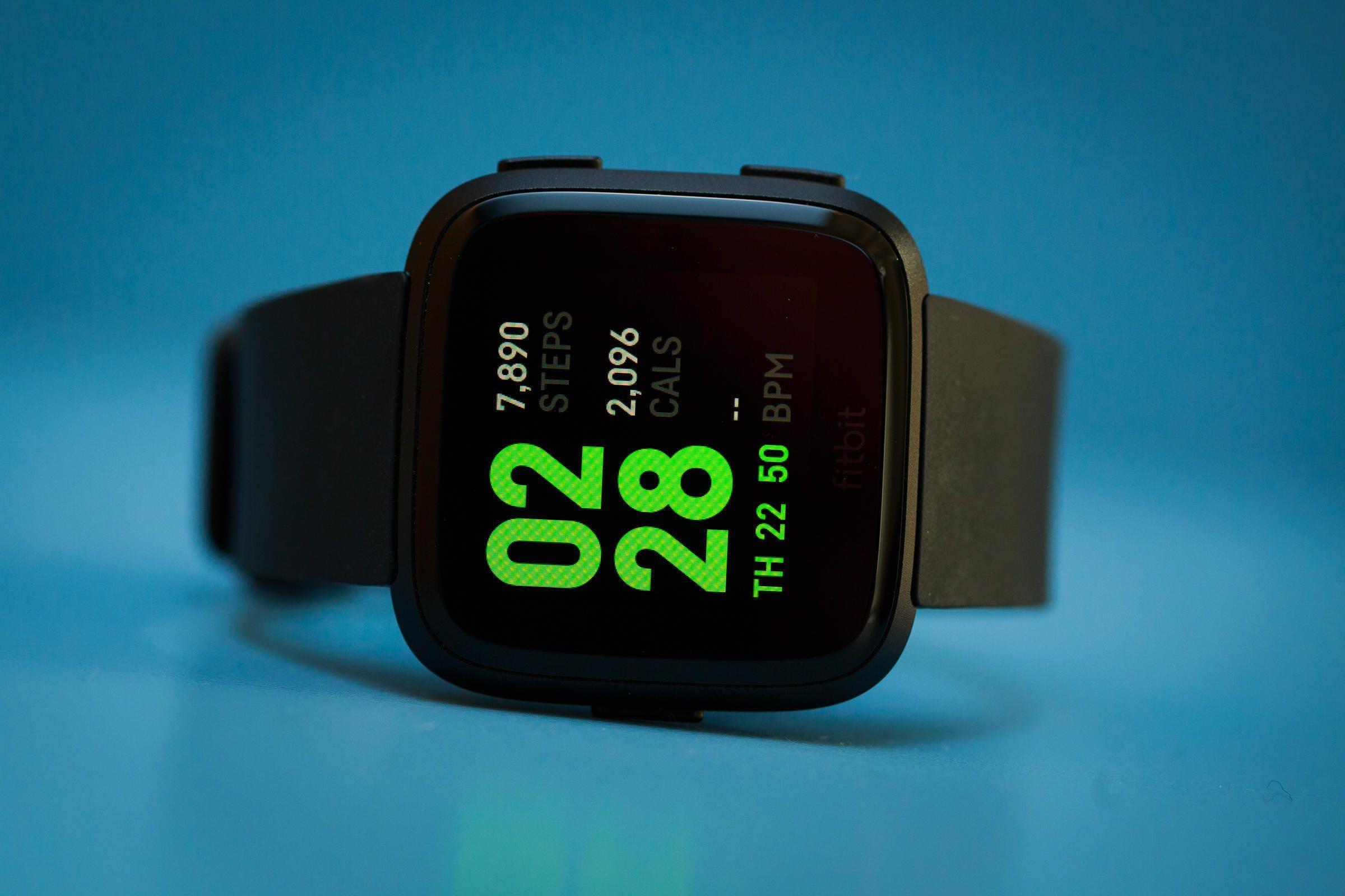 Fitbit Versa Logo - Fitbit Versa Review: A Lower Cost Apple Watch Alternative