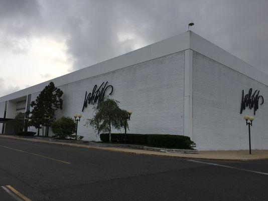 Lord and Taylor Logo - Lord & Taylor to close Monmouth Mall store
