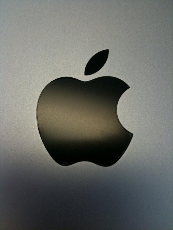 Apple iPad Logo - Apple Logo on back of Ipad | MacRumors Forums
