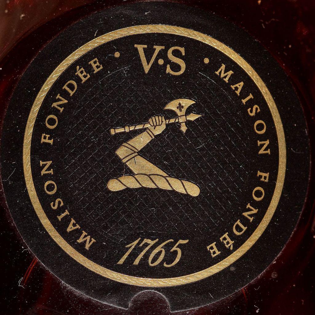 Hennessy Cognac Round Logo - Hennessy Cognac seal