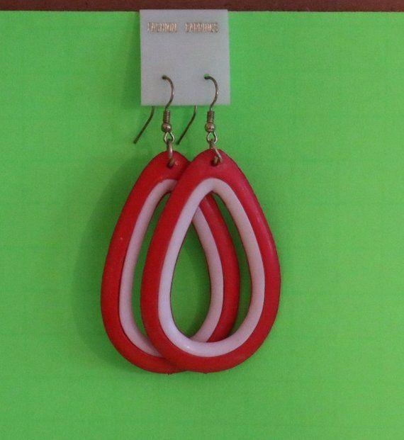 Red Circle with White Teardrop Logo - Retro New Red and White Teardrop Shaped Plastic Earrings