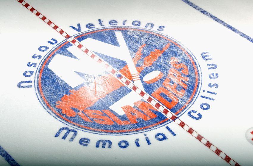 New York Islanders Logo - New York Islanders Officially Release Third Jerseys (Photos)