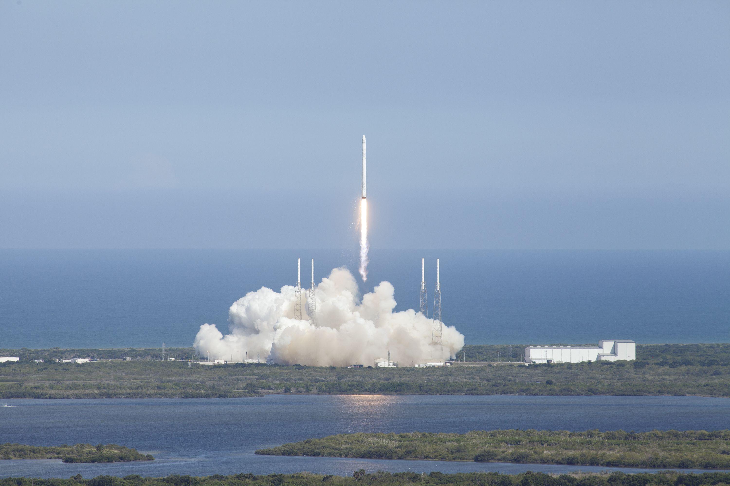 NASA Falcon 9 Logo - Falcon 9 Roars Skyward to Send Dragon on Supply Run to Station | NASA