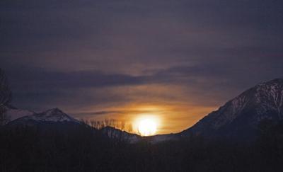 Red Moon Mountain Logo - Super moon, blue moon, blood moon | News | themountainmail.com