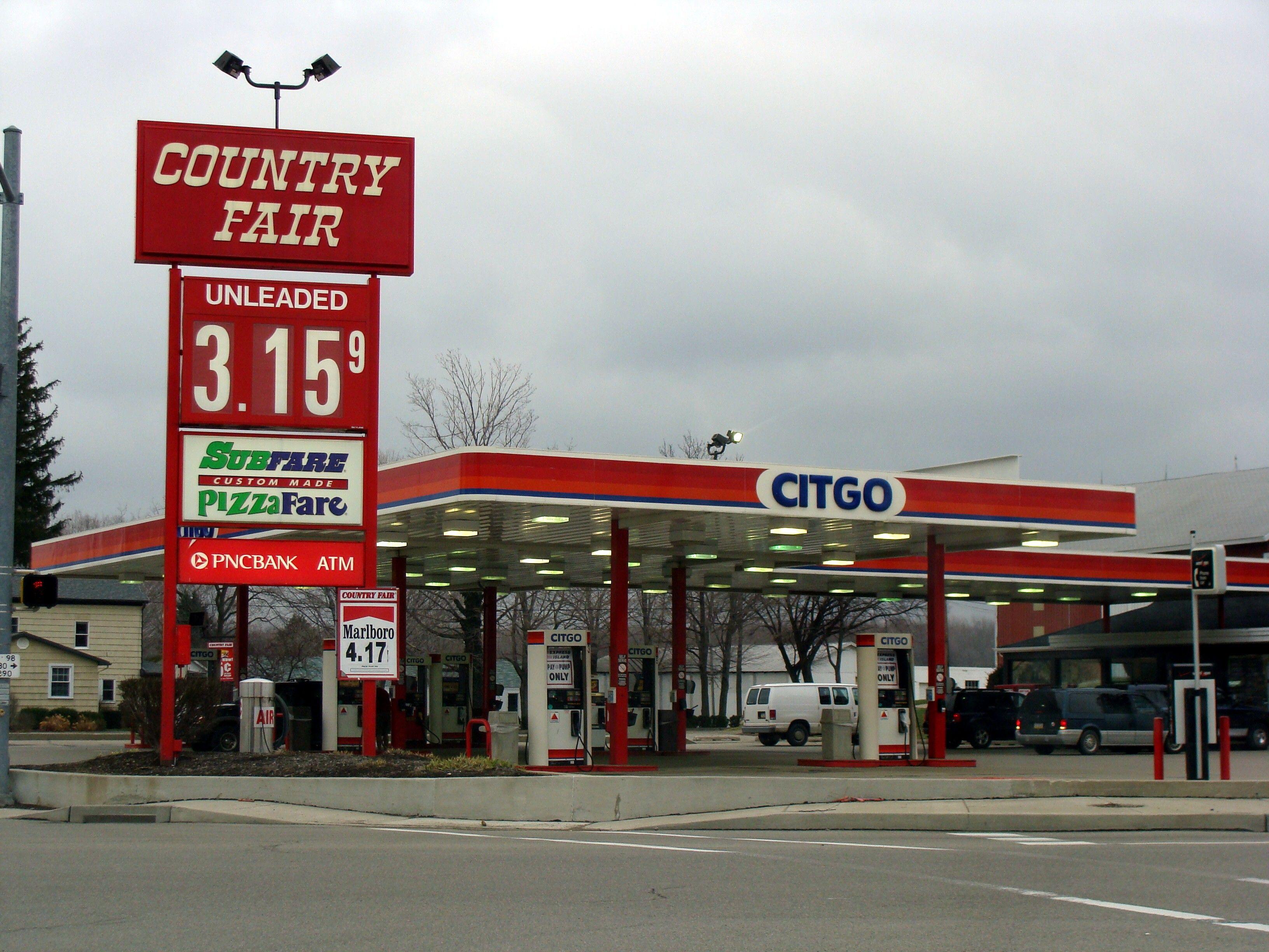 Red Gas Station Logo - File:Country Fair gas station.jpg - Wikimedia Commons