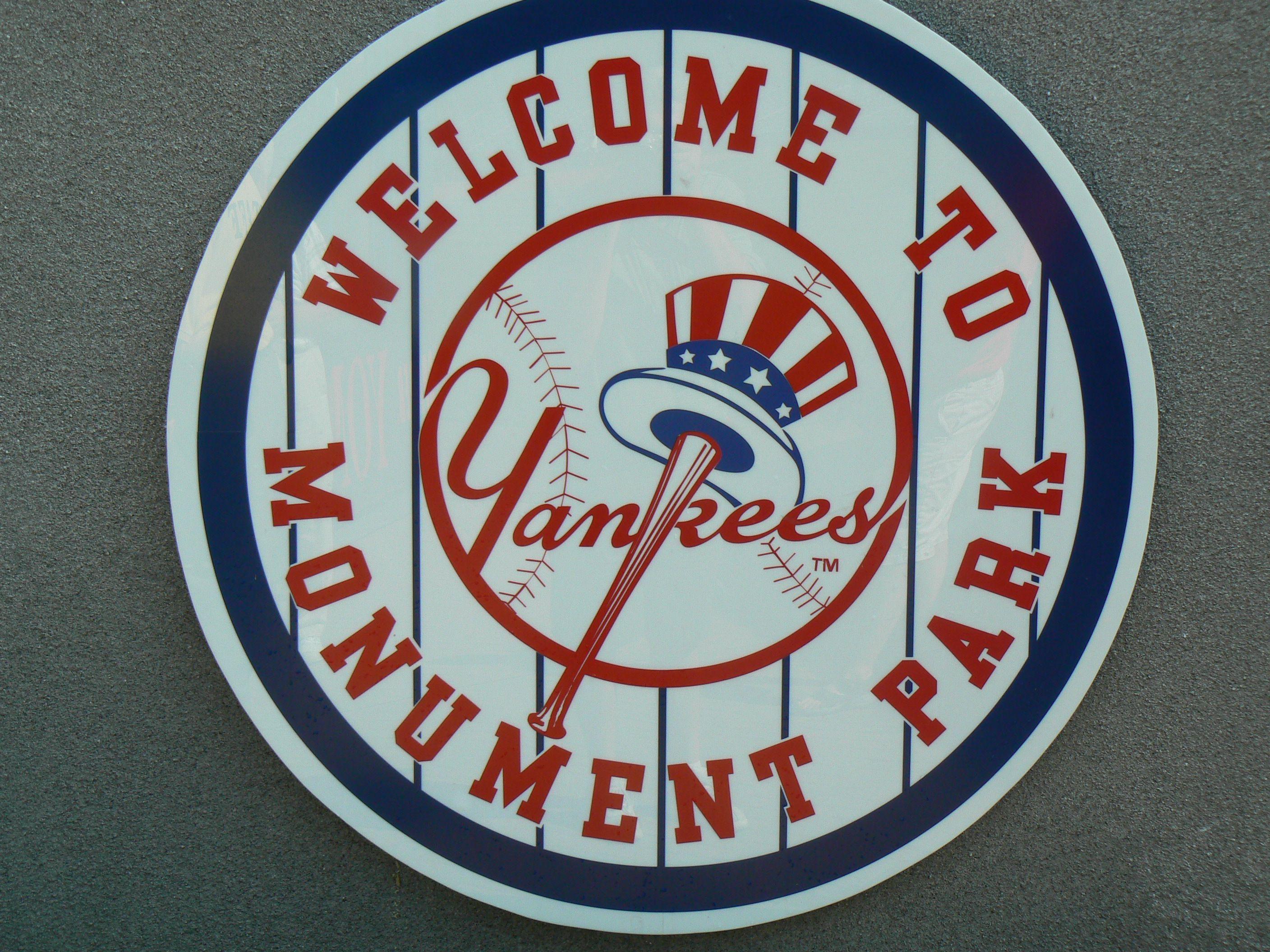Old Yankees Logo - Old Yankees stadium monument pk | Baseball, Baseball, Baseball ...