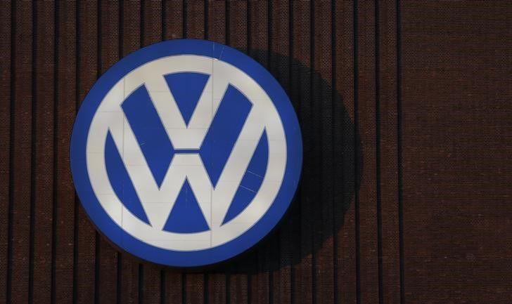 Wolfsburg West Volkswagen Logo - VW to suspend production at showcase Dresden plant in 2016