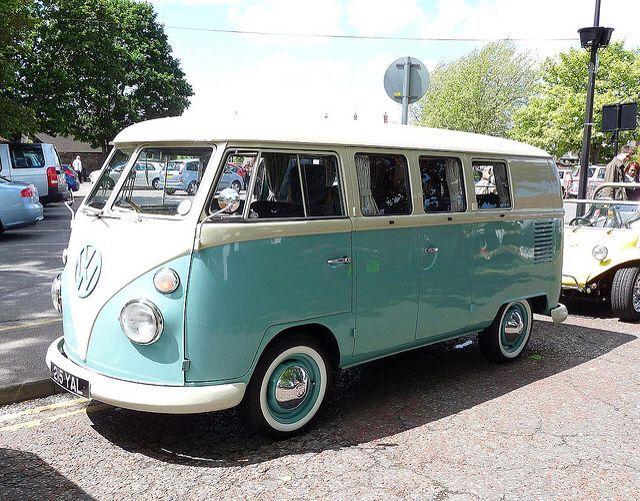 70s VW Logo - 70s VW van, blue mint - I need to rent this for my photo shoot ...