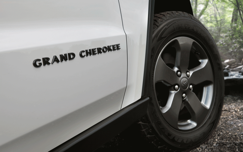 Jeep Grand Cherokee Logo - 2013 Jeep Grand Cherokee logo | Fiat Group's World