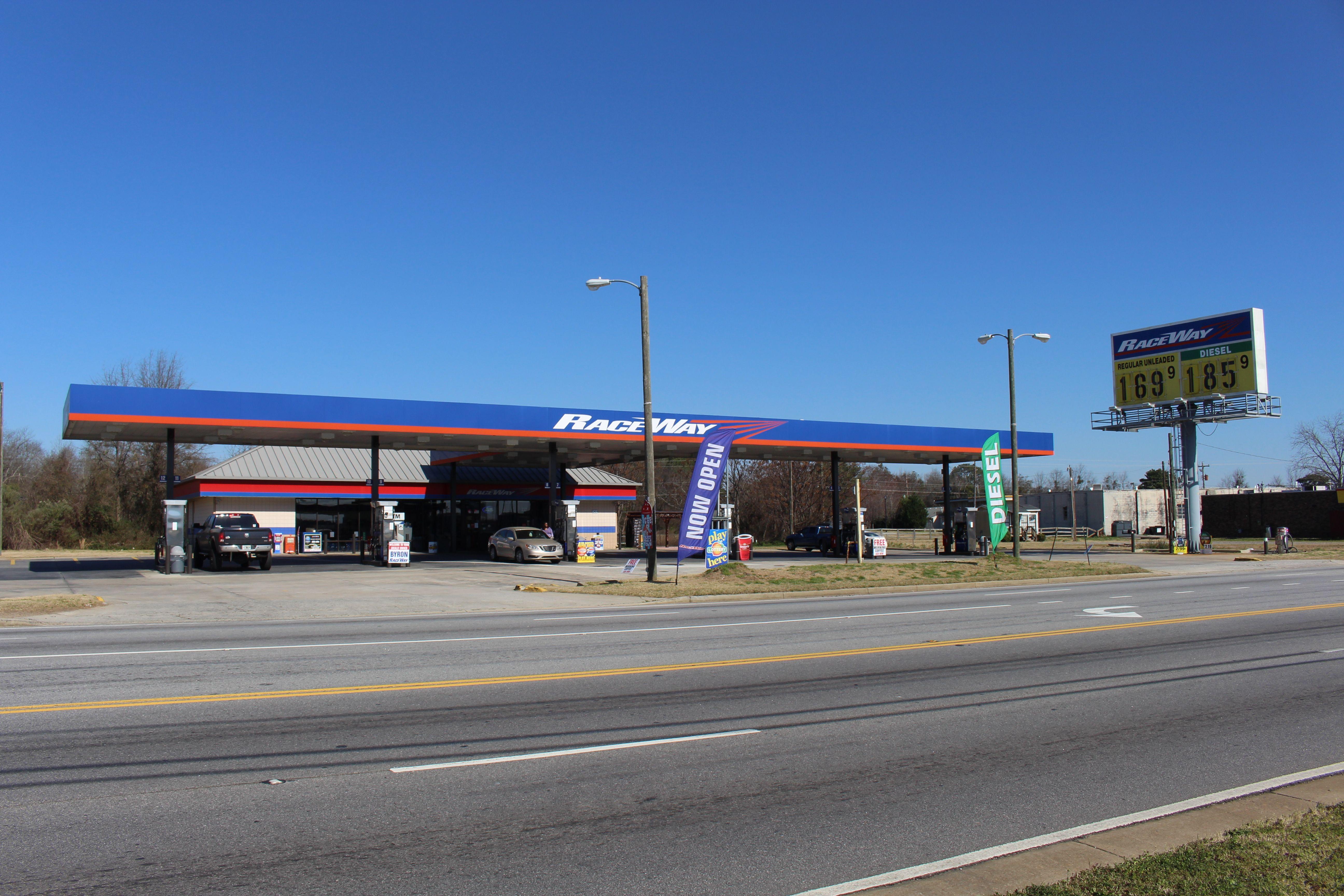 Raceway Gas Station Logo - File:Raceway Gas Station, GA49, Byron.JPG - Wikimedia Commons