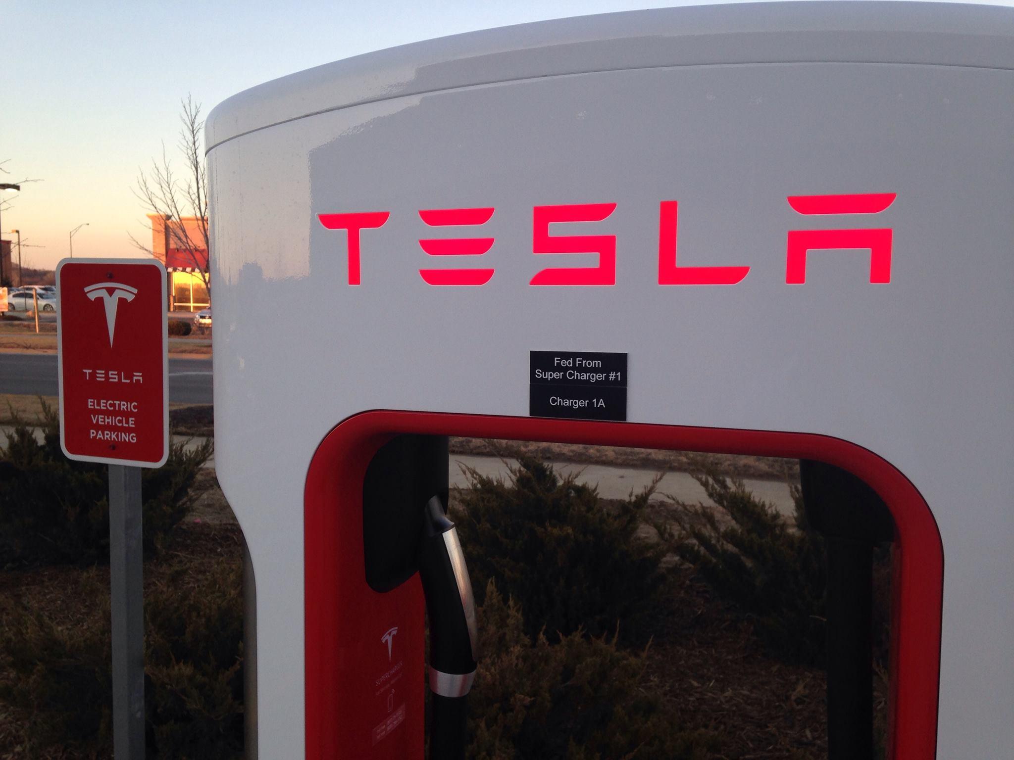 Tesla Supercharger Logo - Tesla will unveil Supercharger V3 later this summer