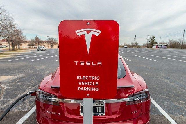 Tesla Supercharger Logo - Will Tesla Model 3 Drivers Get Free Supercharger Privileges? | Gas 2