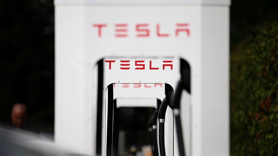 Tesla Supercharger Logo - Tesla will charge drivers who hog its Superchargers