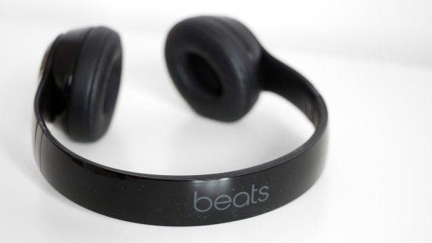 Black Beats Logo - Beats Solo 3 Wireless Review | Trusted Reviews