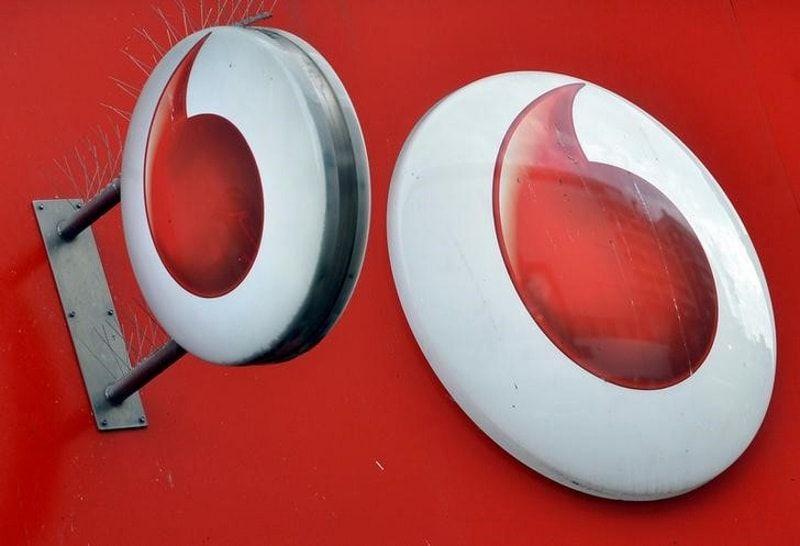 Silver Circle Red E Logo - European Telecom Firms Pin Hopes on E-Sports Video Game Gladiators ...