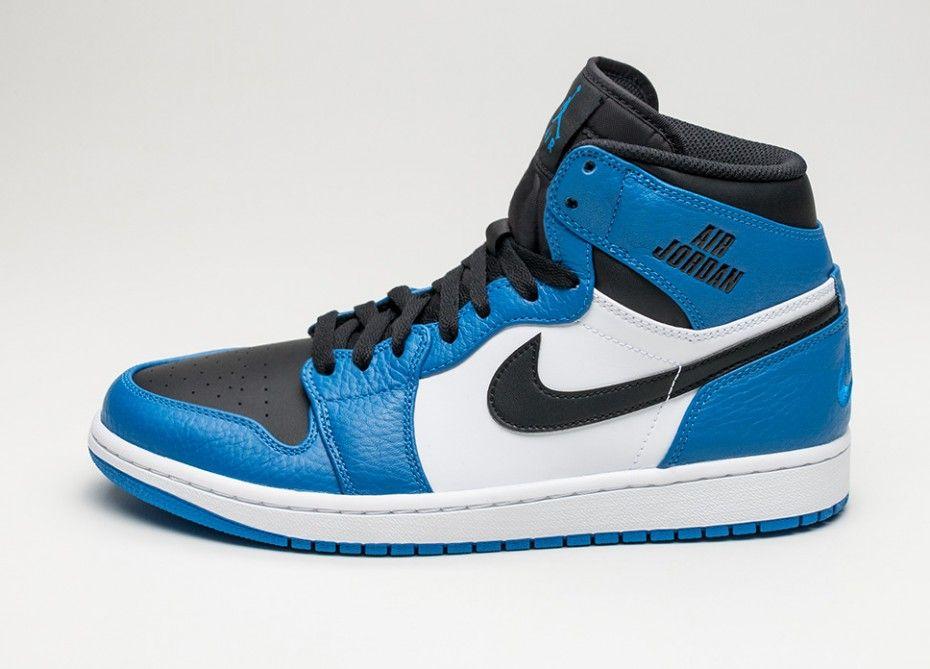 Blue and Black Jordan Logo - Nike Air Jordan 1 Retro High (Soar / Black)