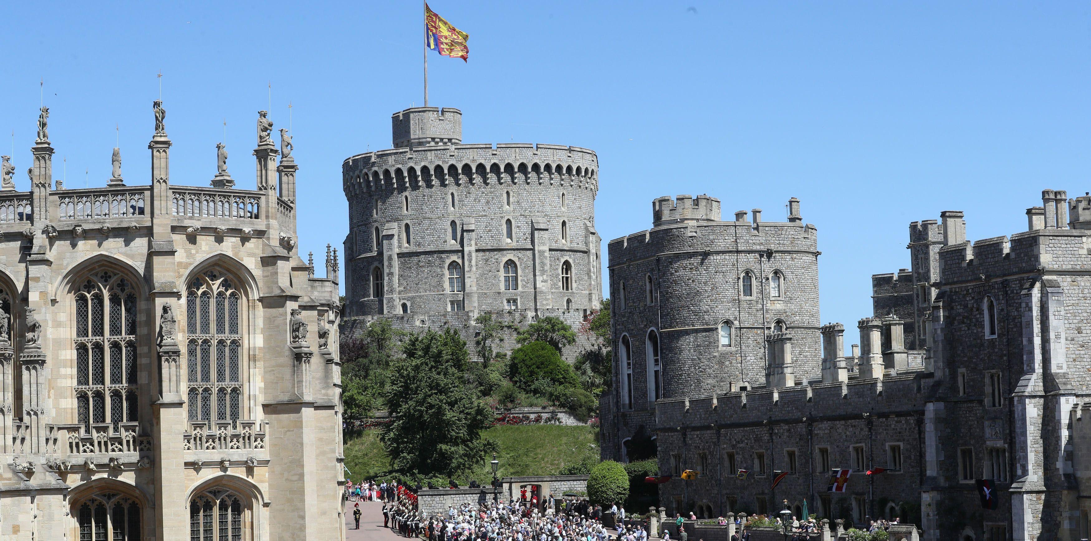 Windsor Palace Logo - Virtual tours: Windsor Castle | The Royal Family