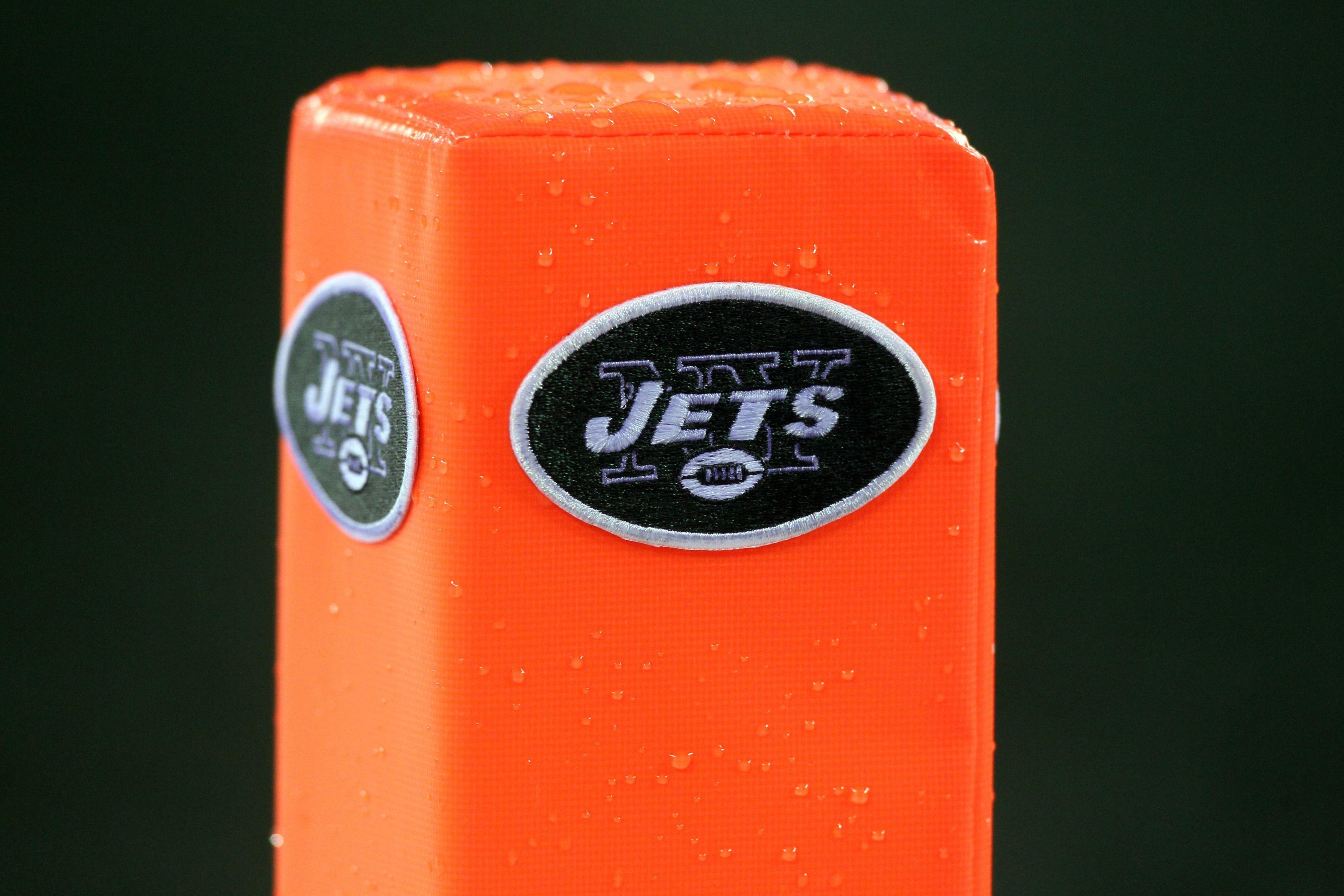 Best NY Jets Logo - New York Jets: Graphic designer believes team logo is too busy