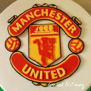 Man U Logo - Fondant Manchester United Logo Cake Topper Tutorial – Grated Nutmeg
