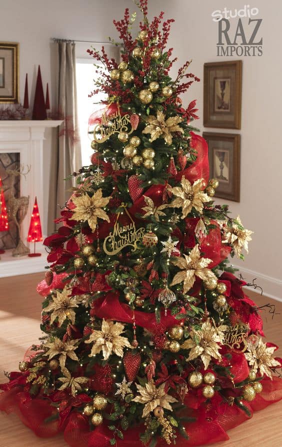 Christmas Tree and a Red S Logo - 17 Stunning Red and Gold Christmas Trees to Welcome Winter