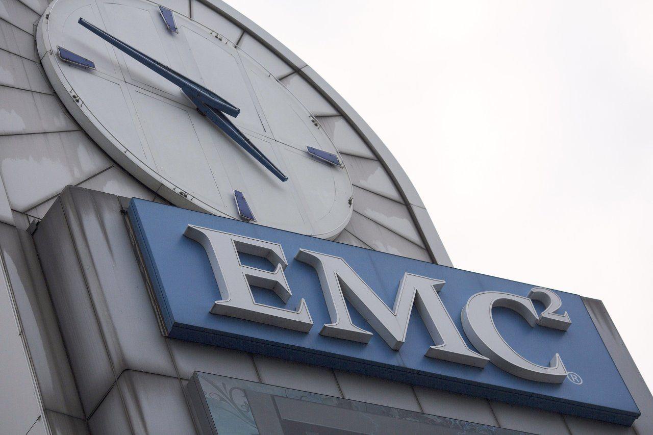 EMC Corp Logo - EMC Profit Declines as Merger Costs, Dollar Weigh on Results - WSJ