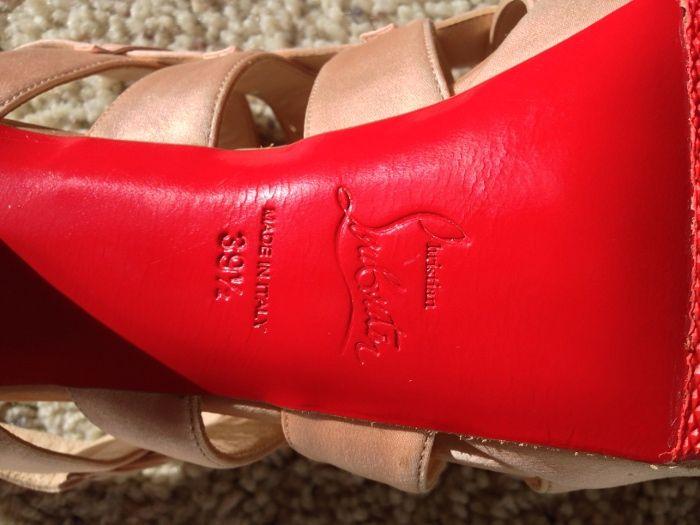 Christian Louboutin Red Bottom Logo - Christian Louboutin and Vero Cuoio | Lollipuff