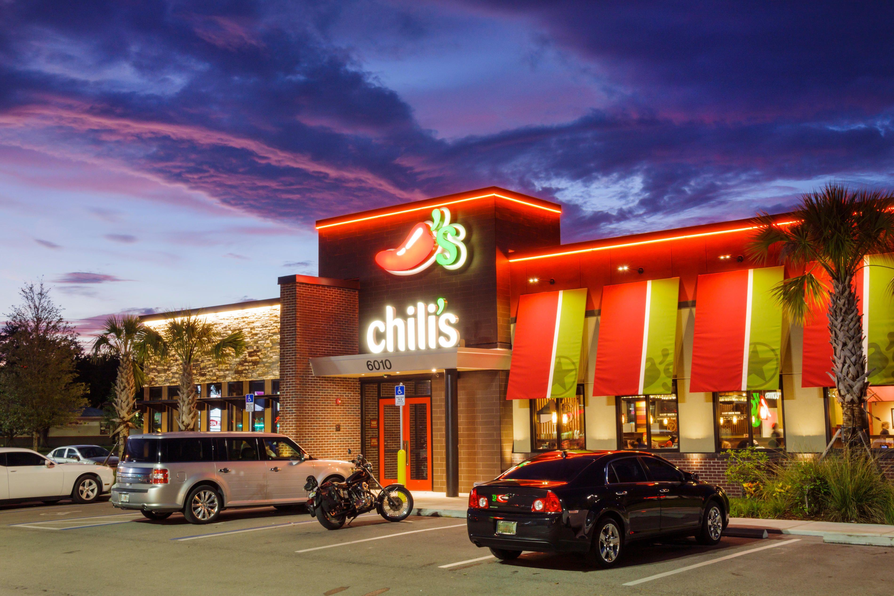 Chillis Rest Logo - The Best Restaurant Chains in America | Money