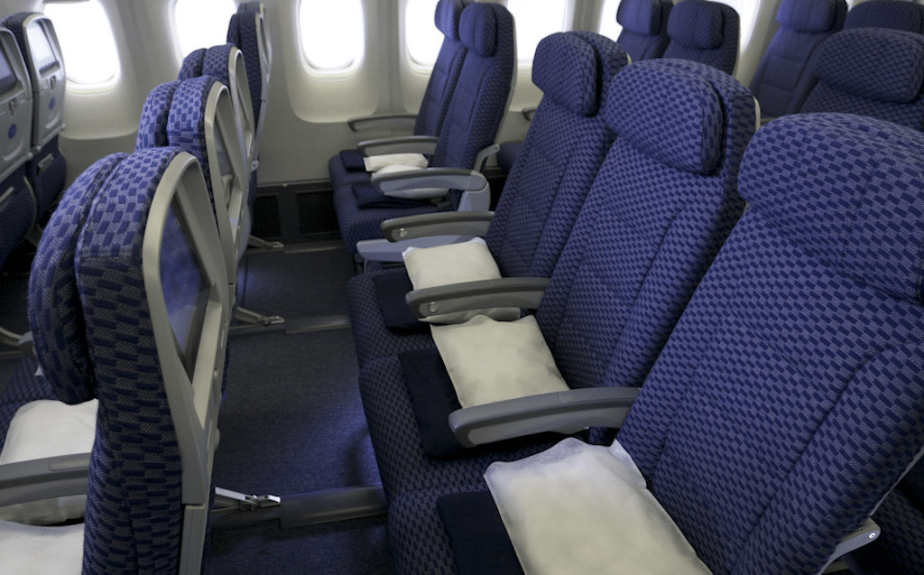 United Economy Seat Logo - United's Seat Squeeze Equals 14 Additional Aircraft – Skift