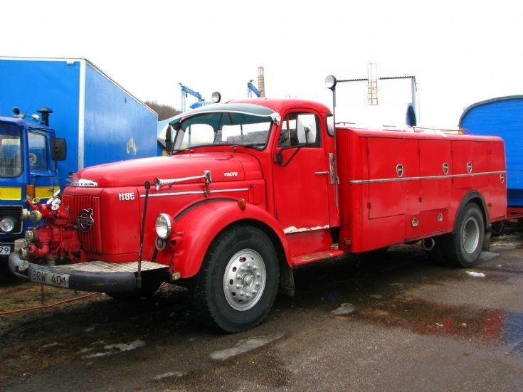 Old Volvo Truck Logo - Fire Engines Photos - Volvo old fire truck