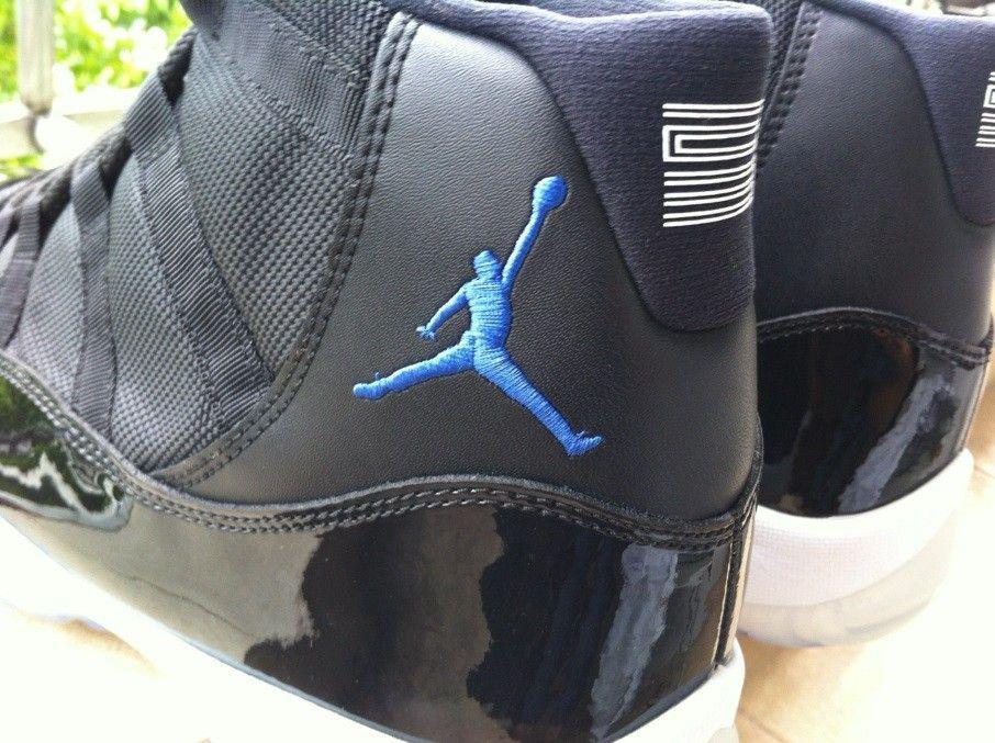 Jordan 11 Logo - Air Jordan 11 Retro Space Jam, 378037-041, jumpman logo | Air Jordan ...