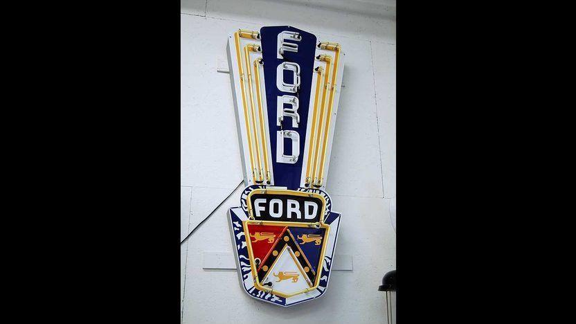 Ford Crest Logo - Neon Sign Ford With Crest | Z49 | Kissimmee 2010