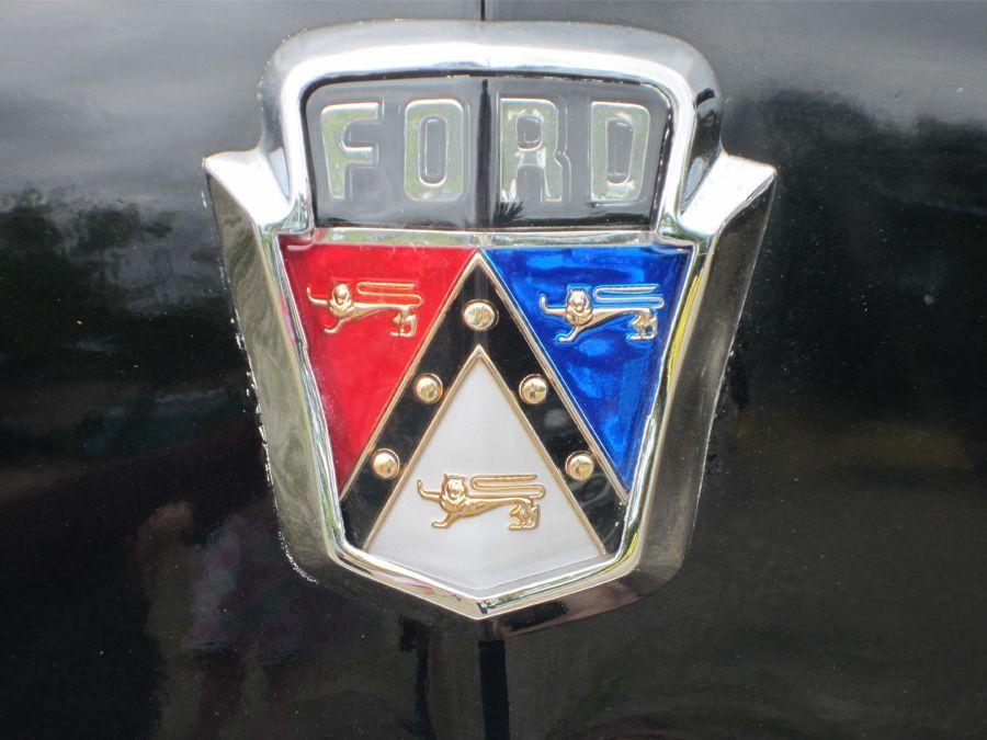 Ford Crest Logo - Ford Crest | Vintage Vehicle Logotypes | Pinterest | Ford, Classic ...