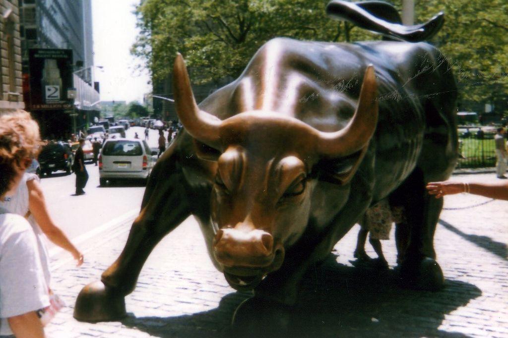 Charging Bull Logo - NYC - Bowling Green: Charging Bull | Charging Bull, sometime… | Flickr