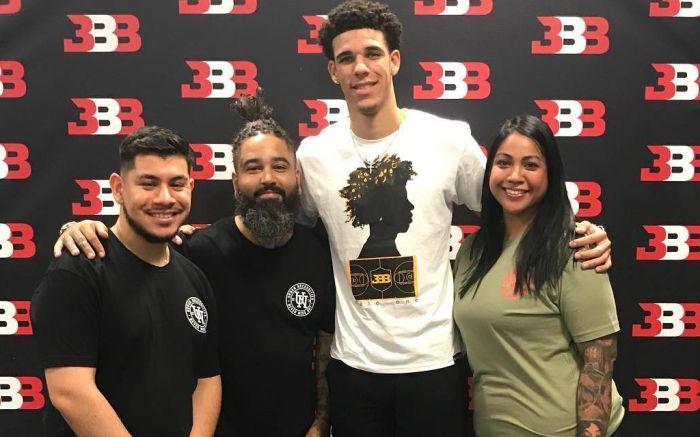 Urban Necessities Logo - People Waited in Line for Over 5 Hours to Meet Lonzo Ball