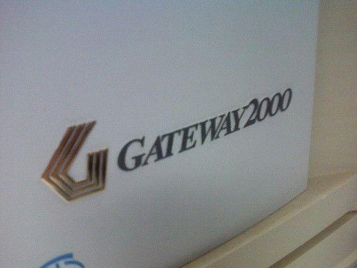 Old Gateway Logo - Gateway 2000. Take a gander at the old Gateway 2000 logo. Ben