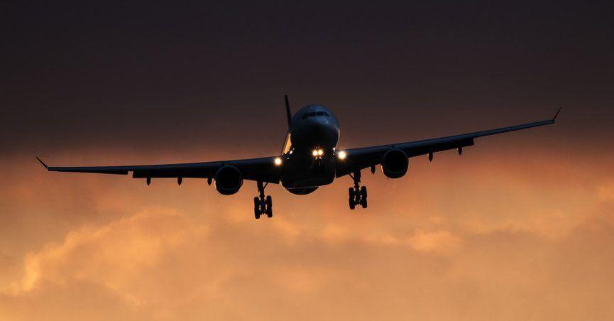 Green and Red Airline Logo