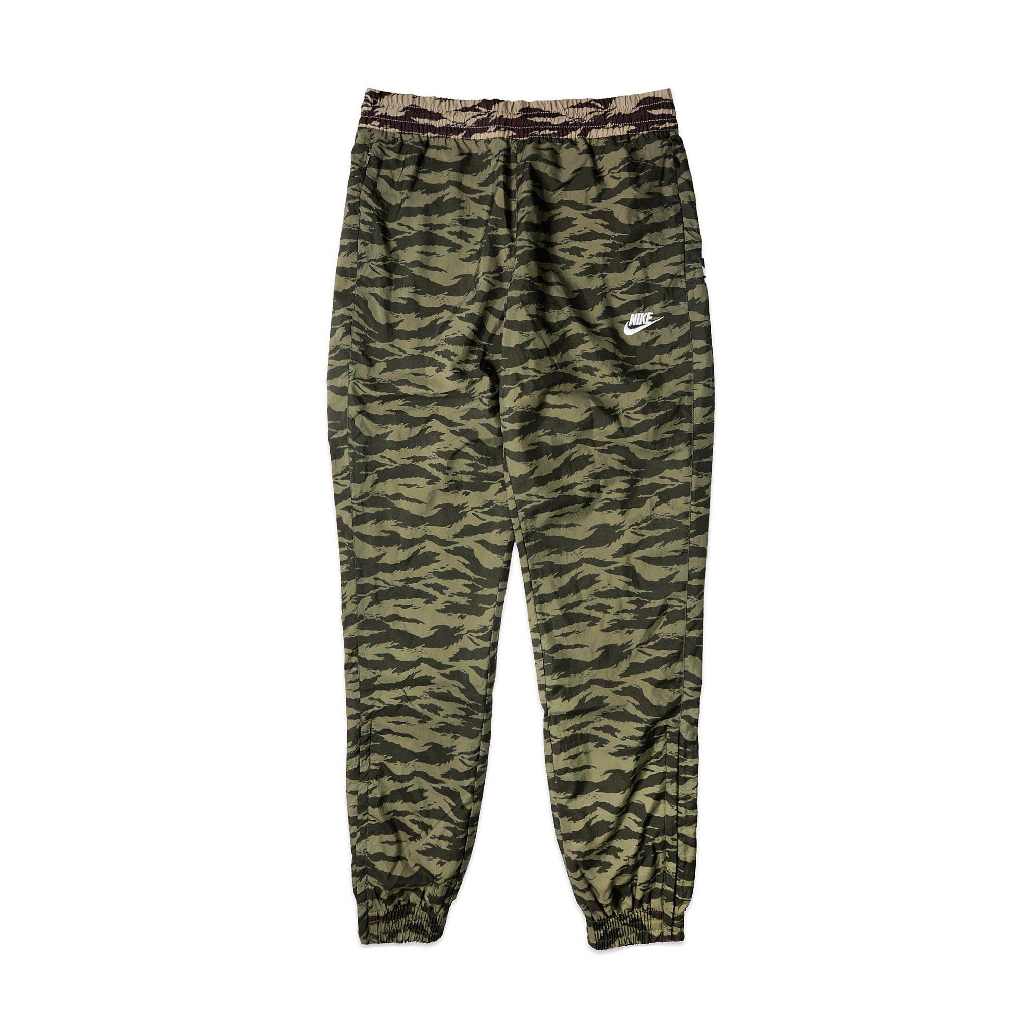 Camo Nike Swoosh Logo - Nike Swoosh Print Tiger Camo Pant [AO0863-222]