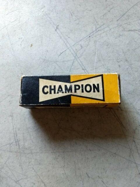 Vintage Champion Spark Plug Logo - Vintage Champion Spark Plug Box