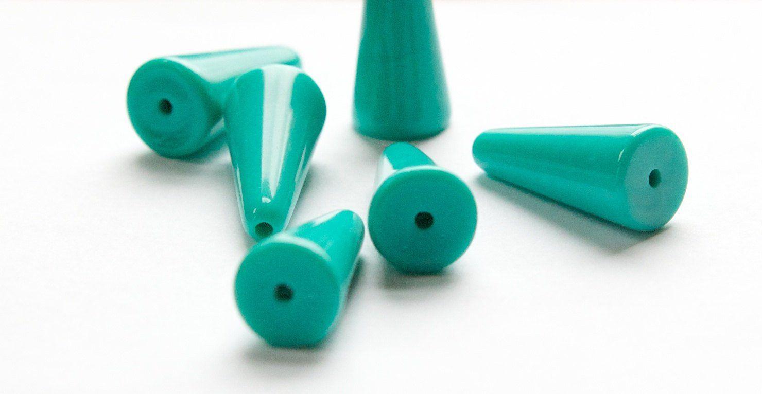 Green Teardrop and Triangle Logo - Vintage Opaque Teal Green Triangle Teardrop Acrylic Beads (6) bds311H