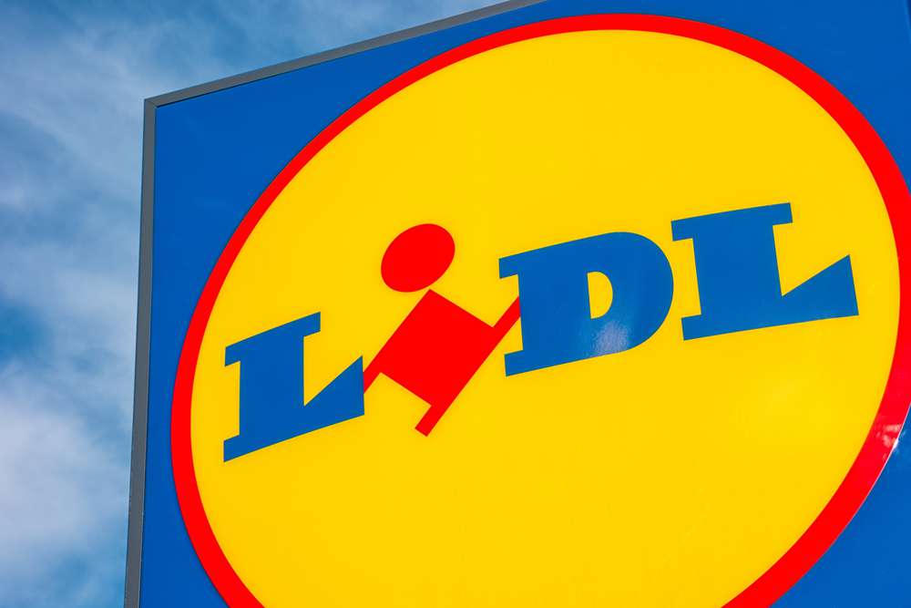 Lidl Logo - Lidl socks steal limelight at Amsterdam Fashion Week